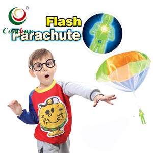 Jouet <span class=keywords><strong>parachute</strong></span> à la main pour enfants, lumière led, d'extérieur, livraison gratuite - Product Image 1