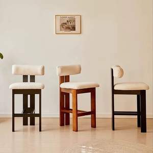 Chaise de relaxation de style crème <span class=keywords><strong>Tabouret</strong></span> haut rembourré tout en bois massif Tabourets de <span class=keywords><strong>bar</strong></span> en peau d'agneau de qualité supérieure - Product Image 1