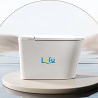 Toilette bidet intelligente de luxe avec télécommande, toilette intelligente allongée au sol à commande vocale avancée avec rinçage en mousse
