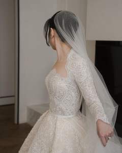 فستان زفاف الأميرة بقطار قابل للفصل من الدانتيل وبوليرو بأكمام كاملة مطرز بالخرز على شكل حرف A 567 - Product Image 4