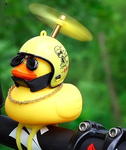 High Quality Small Yellow Duck Bicycle Bell Helmet Luminous Rubber Ducky Riding Cycling Lights Horn Kids' Gifts Promotional Toys