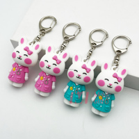 Vente en gros Mignon Brise-ampoule Ouvre-ampoule en caoutchouc 3D Mini Coupe-ampoule Porte-clés Ouvre-bouteille en verre en stock