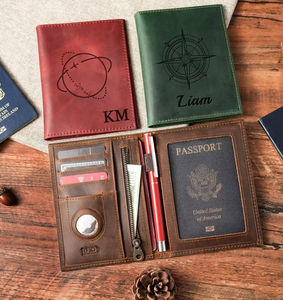 ซองใส่พาสปอร์ตและที่ใส่บัตรแบบพับสองทบงานแฮนด์เมดสุดหรูมีการออกแบบและสีได้ตามต้องการ - Product Image 3