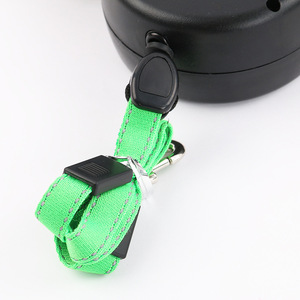 Correa Doble para Perro con Diseño Clásico de Bufanda de Dibujos Animados, Cuerda Doble Antienredos, Acolchada y Retráctil para Perros Pequeños - Product Image 3