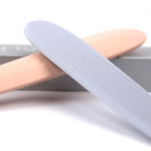 Peine para mascotas de silicona ecológica, tipo lengua de gato, para ducha y masaje, removedor de picazón y cepillo quitapelos portátil para pelo largo y corto - Product Image 4