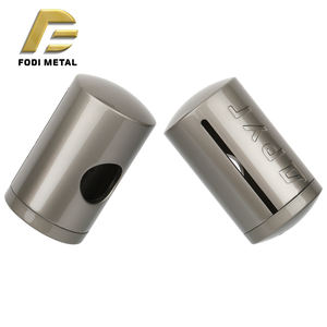 P4067P Soporte Metálico Dispensador para Correa de Mascota para Bolsas de Excremento de Perro con Dispensador de Tela para Bolsas de Residuos - Product Image 4