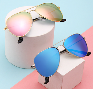 2024 Gafas de Sol de piloto polarizadas de gran tamaño para niños con logotipo personalizado para niñas pequeñas, niños, adolescentes - Product Image 2