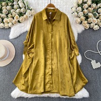 Ensemble deux pièces femme automne 2026 : chemise en satin moutarde et pantalon large, manches chauve-souris, imprimé floral, taille haute, style décontracté, luxe, vente en gros