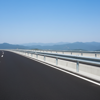 Barrière de sécurité routière en acier de qualité pour la sécurité des autoroutes et la construction d'infrastructure