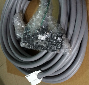 Câble de connexion de données pour équipement électrique d'automatisation en aluminium, sortie numérique, neuf d'usine, Yokogawa Japon AKB331-M005 - Product Image 1