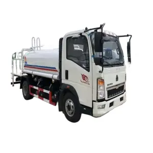 2023 China Vrachtwagen 6 Wielen 5 Ton 7 Kubieke Meter 5000 Liter Vrachtwagen Watertank 1000 Gallon Sinotruk Howo Watertankwagen