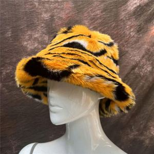 Sombrero de Pescador de Piel Sintética Cálido de Invierno con Estampado de Leopardo para Mujer, 40 Colores Disponibles al por Mayor - Product Image 4