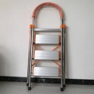 Échelle plateforme en aluminium avec marches larges antidérapantes pour une utilisation sécurisée - Product Image 1