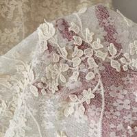 Chemin de table brodé en dentelle, tissu charmeuse tricoté de luxe, broderie florale élégante blanche européenne, 100 GSM, pour décoration de mariage