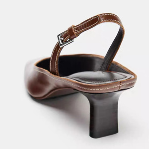 2025 nuevos productos de invierno, zapatos sexis para exteriores para mujer, <span class=keywords><strong>edición</strong></span> <span class=keywords><strong>limitada</strong></span> de cuero, punta cuadrada, tacón medio grueso - Product Image 3