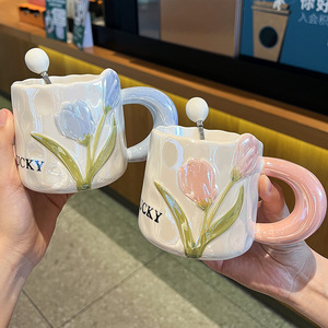 Tazza da donna in ceramica tulipano 380ml regalo fatto a mano tazza di fiori 3D per il giorno degli <span class=keywords><strong>insegnanti</strong></span> e il compleanno per il campeggio - Product Image 1