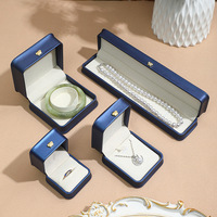 Boîte à bijoux haut de gamme en cuir PU, boîte cadeau pour colliers, bijoux, design taille affinée, boîte d'emballage pour bagues, bracelets et joncs