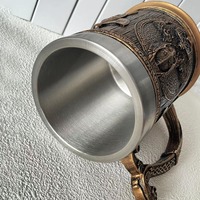 Bouteille d'eau grande capacité en acier inoxydable style vintage, type baril nordique viking, avec couvercle et marteau, motif bateau dragon et guerrier, pour bière