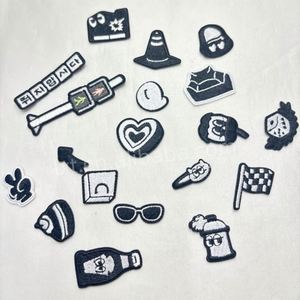 Patchs thermocollants personnalisés brodés avec logo de marque, à succès, pour accessoires vestimentaires - Product Image 4