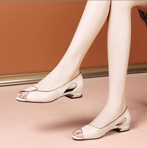 Mode nouvelles sandales en cuir souple Outwear bouche de poisson talons plats chaussures semelle souple bouche de poisson sandales de maman pour les femmes - Product Image 3