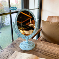 Miroir de maquillage de bureau rétro de style européen miroir Vertical de bureau miroir de Dressing à Double face rabattable miroir de dortoir princesse