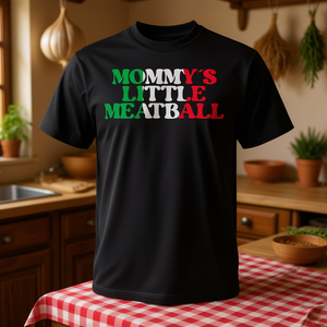 T-shirt unisexe pour adulte avec citation italienne « Mommy's Little Meatball » noir - Product Image 3