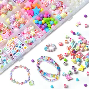 Set di perle acriliche classiche miste colorate per bambini kit per la creazione di fasce per capelli kit per la creazione di gioielli per bambini con accessori