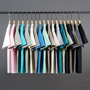 Superbe t-shirt respirant personnalisé pour femme, impression sérigraphique POD - T-shirt à col rond/col en V, manches courtes, multi-couleurs pour homme - Product Image 1