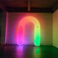 Arche gonflable interactive à LED, tunnel lumineux coloré pour événements immersifs, événements sur les réseaux sociaux, concerts en plein air, fêtes