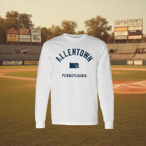 T-shirt a maniche lunghe con stampa blu navy di Allentown Pennsylvania, stile sportivo vintage anni '70 - Product Image 3