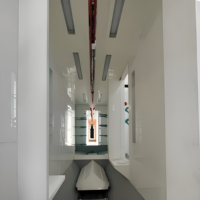 Cabine de peinture électrostatique automatique à haute efficacité avec système de recyclage de la poudre pour l'électronique automobile