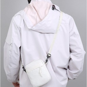 Sacs bandoulière messager tendance en gros pour hommes et femmes, usage quotidien, fermeture éclair, style sling noir - Product Image 3