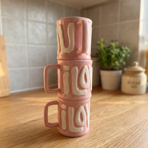 Tasses en céramique rose avec lettres en relief, design rétro, durables, empilables, vaisselle - Product Image 6
