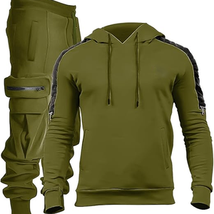 Ensemble de survêtement pour homme avec logo personnalisé, sweat-shirt à capuche et pantalon de jogging, tenue de sport athlétique pour l'entraînement et les occasions décontractées - Product Image 4
