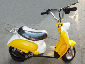 <span class=keywords><strong>Mini</strong></span> gaz <span class=keywords><strong>scooter</strong></span> 49cc
