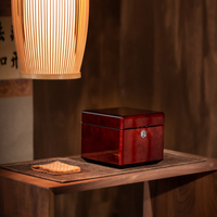 Finition grain de bois pour services à thé en porcelaine de différentes tailles et couleurs rouge foncé haute brillance boîte à pot unique