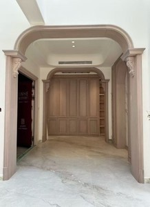 Vidéo de mise à jour d'usine : Échantillon de contrôle qualité de meuble de cuisine en bois massif, armoire en verre sur mesure, sans retouche, avec éclairage intégré (photo réelle) - Product Image 5