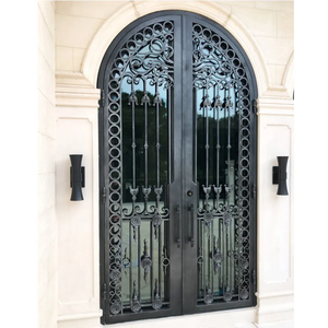 Porte d'entrée arquée en fer forgé traditionnel Qifan avec panneaux de verre décoratifs et design à battants pour usage extérieur - Product Image 3