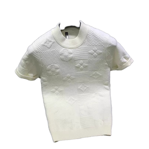 เสื้อสเวตเตอร์แบรนด์แบรนด์อูร์ แอพเพอเรลส์ รุ่น BA-MS-157 สำหรับผู้ชาย ผ้ากำมะหยี่เนื้อนุ่ม ป้องกันขนร่วง น้ำหนัก 220 กรัม ถักแบบหนา คอวี ปกเสื้อแบบปกเชิ้ต  โลโก้ด้านหน้า - Product Image 1