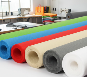 Tela no tejida de PP+PE ligera, transpirable y duradera para aplicaciones versátiles de revestimiento de techos. Origen ID. Asistencia técnica en línea. - Product Image 6