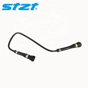 Manguera de tanque de expansión para coche, piezas de repuesto STZT 11531439123 para <span class=keywords><strong>BMW</strong></span> X5/E53 1153 1439 <span class=keywords><strong>123</strong></span> - Product Image 4