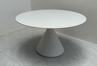 Table à manger ronde en pierre frittée blanche avec piétement conique en acier au carbone, mobilier moderne crème Japandi
