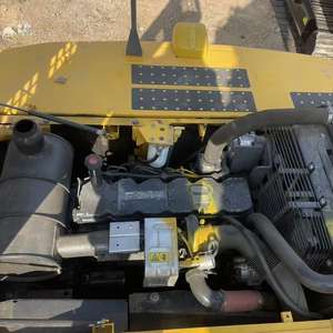 Excavatrice sur chenilles Komatsu PC240LC-8M0 d'occasion, 24 tonnes, moteur SAA6D107E-1, godet de 1,2 m³ - Product Image 6