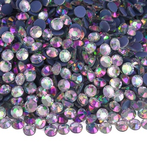 OLeeya Vente en gros Échantillons Gratuits Cristaux de Verre Scintillants de Haute Qualité Strass Thermocollants SS6-SS30 pour Accessoires Vestimentaires - Product Image 3