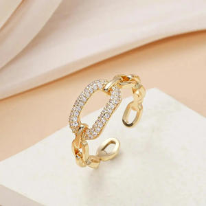 Anello da Cocktail Geometrico A199 da Donna con Zirconia Cubica Creata in Laboratorio, Micro Pavé, Pietra Rotonda, Gioiello alla Moda per Feste - Product Image 2