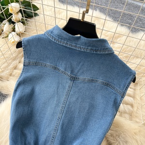 Mono largo vaquero vintage de verano con cuello en V y cintura alta sin mangas para mujer - Product Image 5