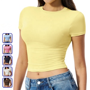 <span class=keywords><strong>T</strong></span>-shirts de sport et de yoga pour femmes avec logo personnalisé – Vêtements décontractés et athleisure, crop tops et hauts de fitness - Product Image 3
