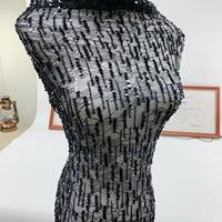 Tissu en dentelle brodée de sequins haut de gamme 100 % polyester à séchage rapide, poids moyen, pour filles, prix d'usine