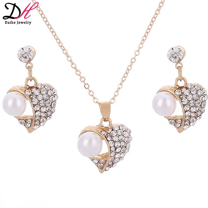 DAIHE Hot Selling New Full Diamond Heart Pendant Necklace Earrings Jewelry Set For Women