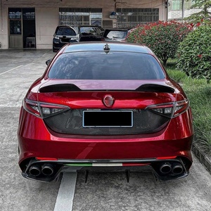 Coperchio del bagagliaio in fibra di carbonio per l'aggiunta di una piastra di copertura al cofano del bagagliaio originale dell'<span class=keywords><strong>alfa</strong></span> Romeo Giulia. - Product Image 3